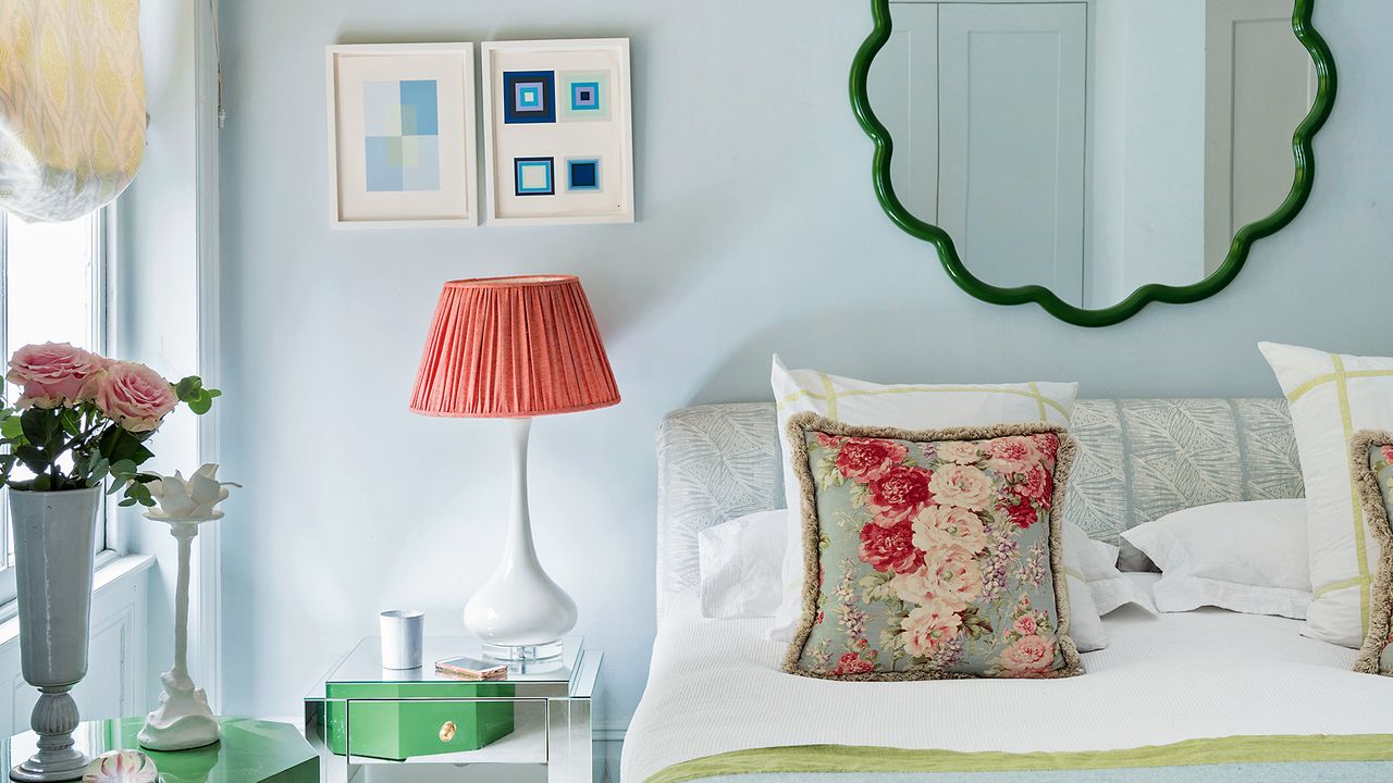 Blue bedroom with traditional patterns and modern style