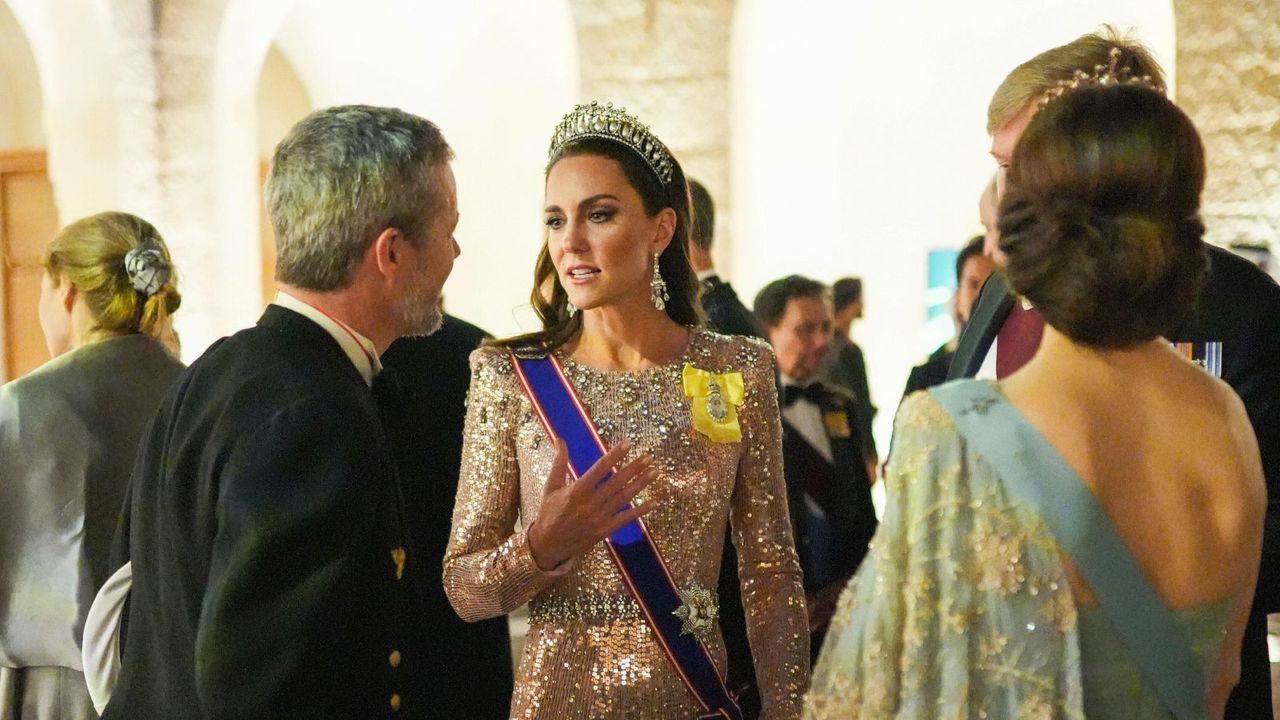 Princess Catherine&#039;s Lover&#039;s Knot Tiara 