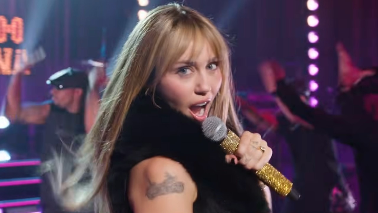 Miley Cyrus singing in the Hannah Montana 20th Anniversary Special.
