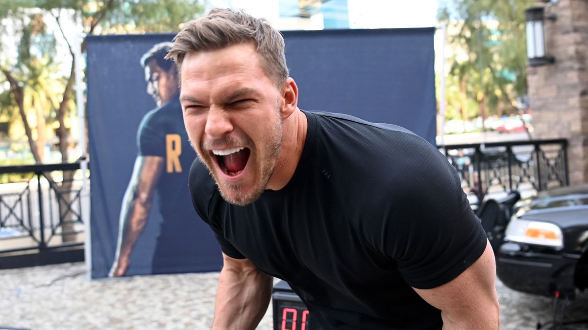 Reacher-star Alan Ritchson uses an unusual fitness tracker – I think I know why