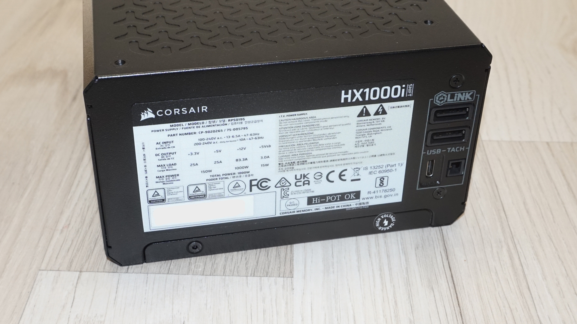 Corsair HX1000i Shift PSU