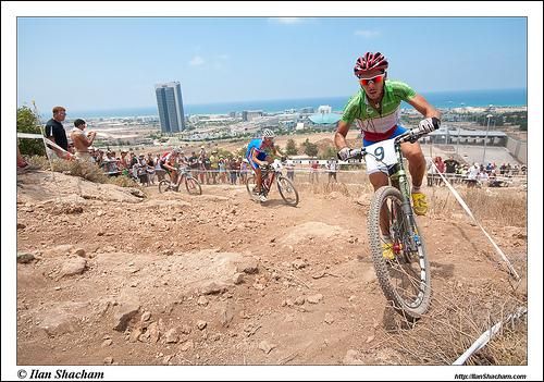 Marco Fontana (Italy) leads Jaroslav Kulhavy (Czech Republic)