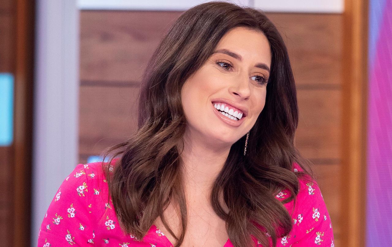 stacey solomon praised positive strech marks post