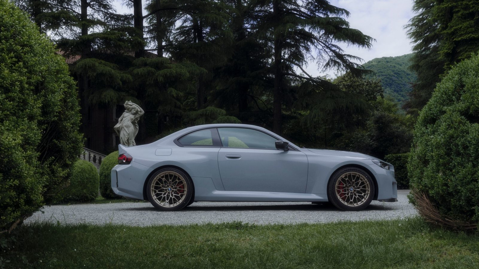The new BMW M2 CS