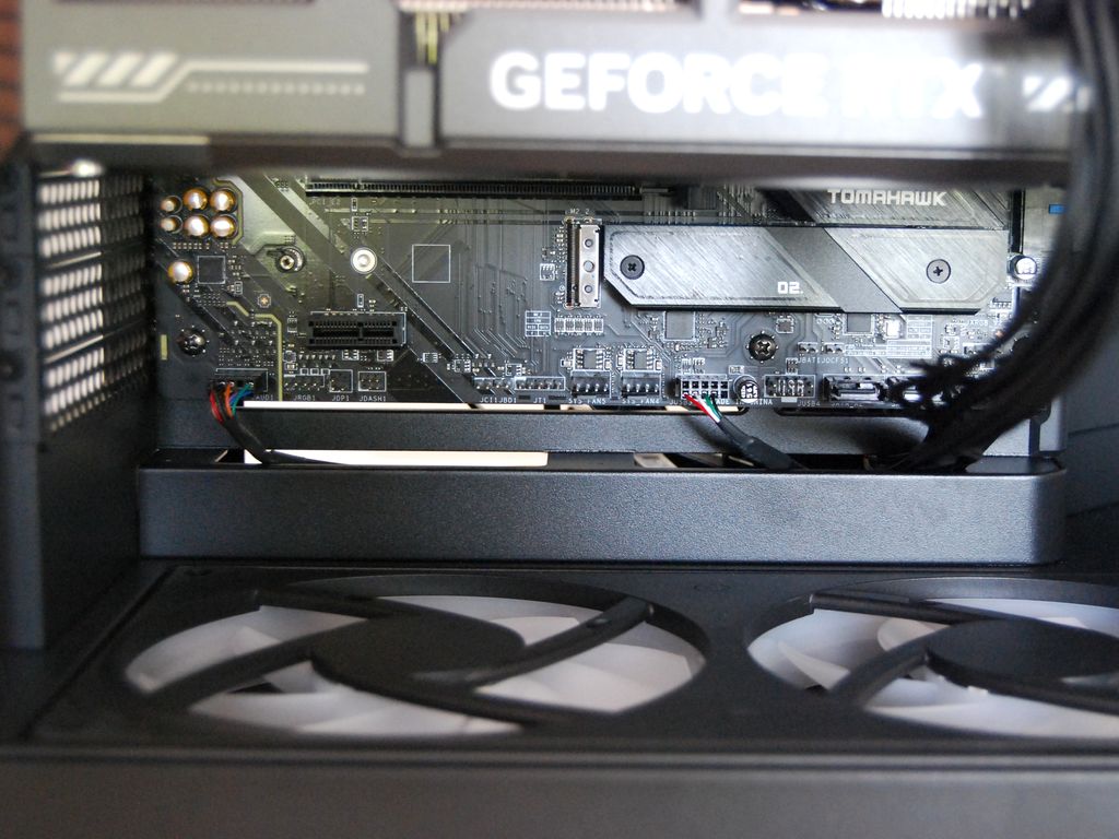 NZXT H9 Flow RGB+