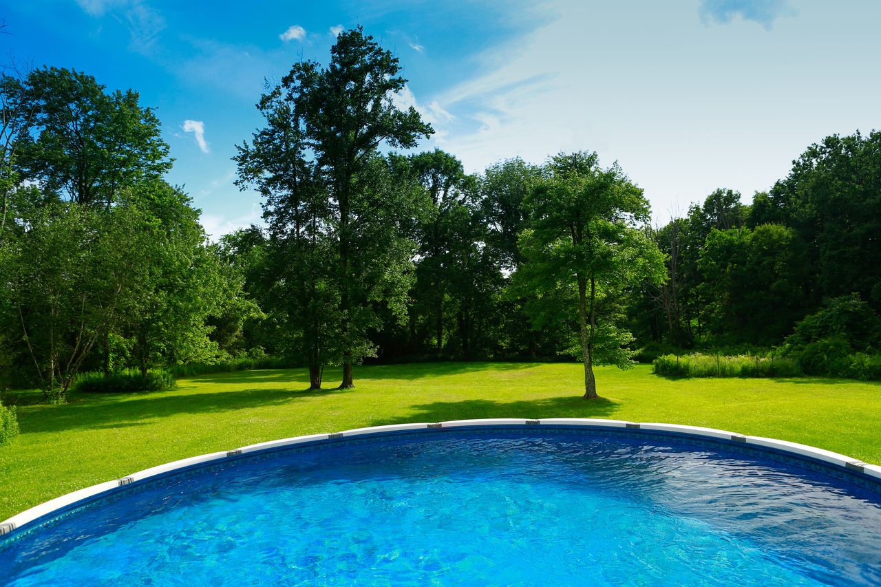 above ground pool