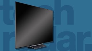 una de las mejores TV sobre un fondo azul con el logo de TechRadar
