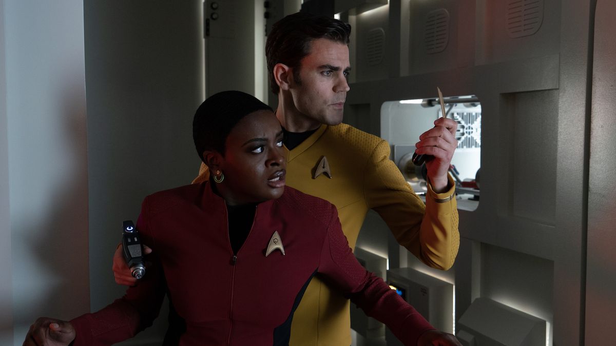 Celia Rose Gooding&#039;s Uhura and Paul Wesley&#039;s Kirk in Star Trek: Strange New Worlds