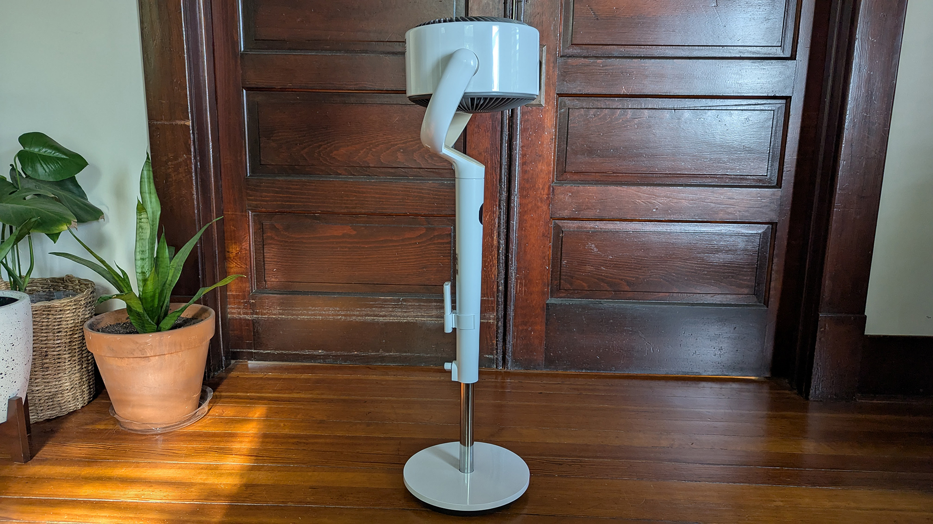Dreo TurboPoly Fan 508S in reviewer's living room
