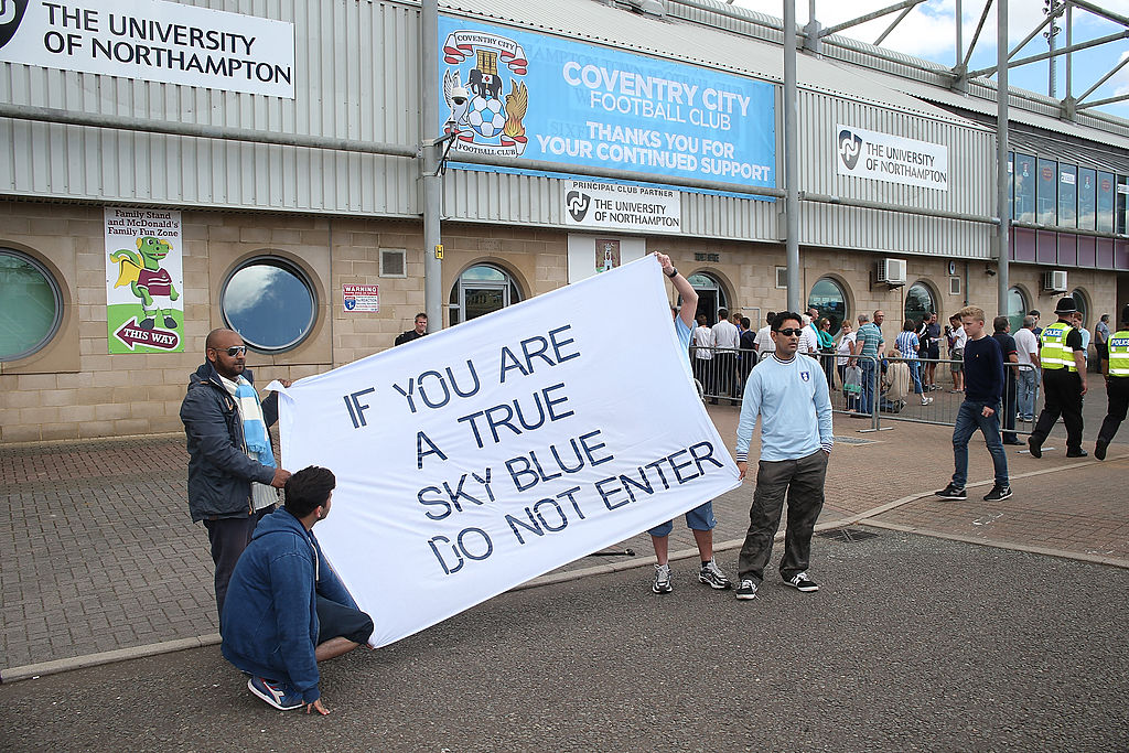 Coventry fans protest at Sixfields