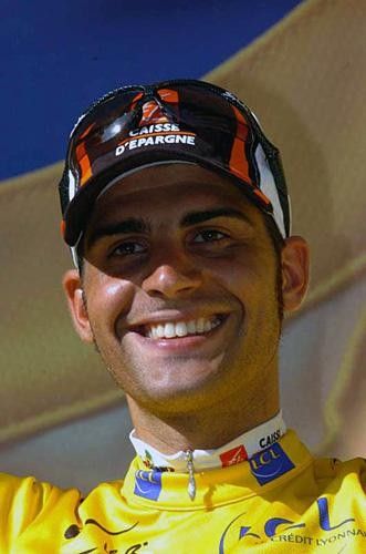 Oscar Pereiro (Caisse d'Epargne) happy on the podium