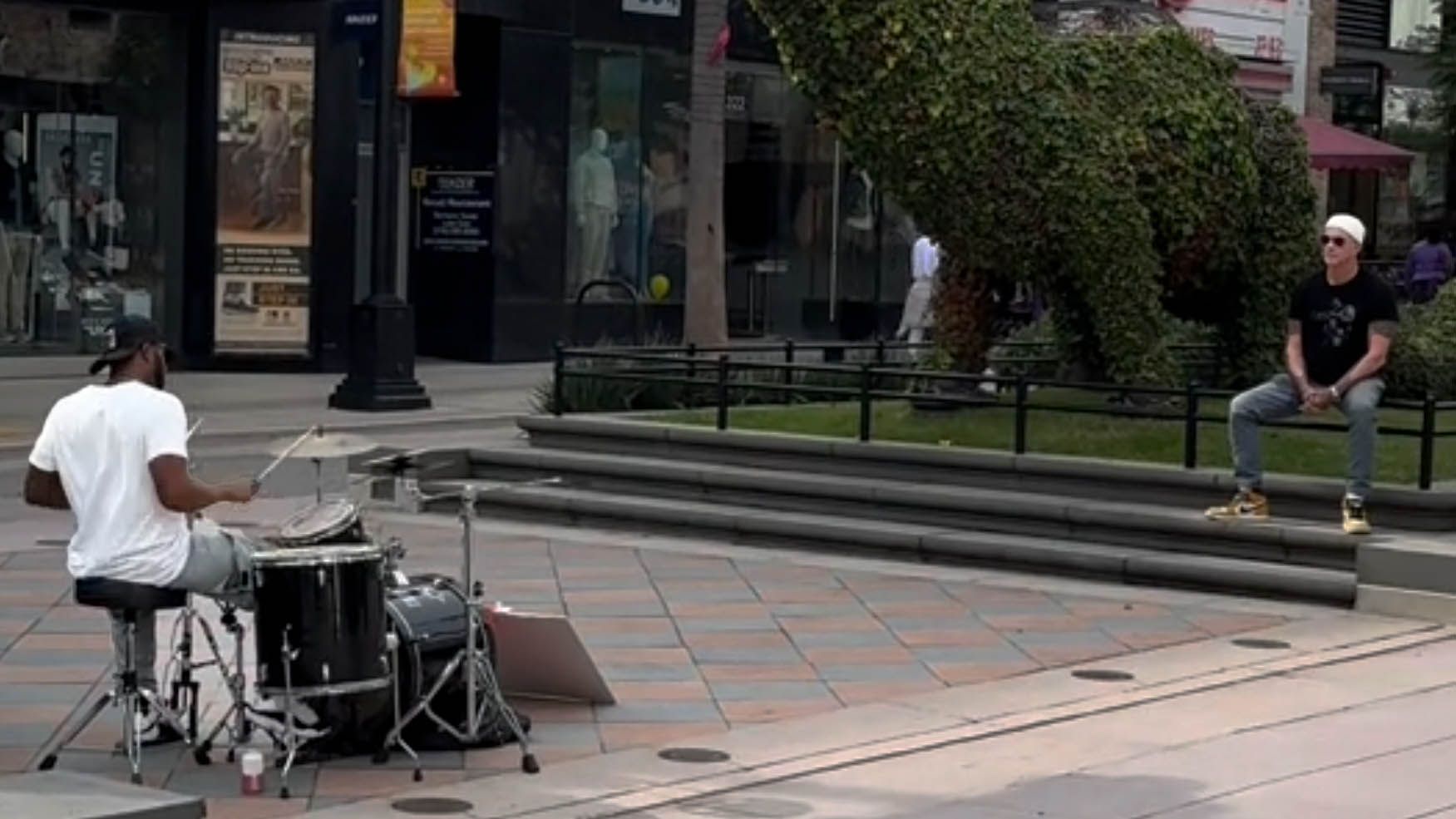 “Who wants to tell him?”: Busking drummer unknowingly performs Chili ...