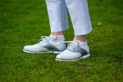 FootJoy Women’s Traditions Golf Shoe Review