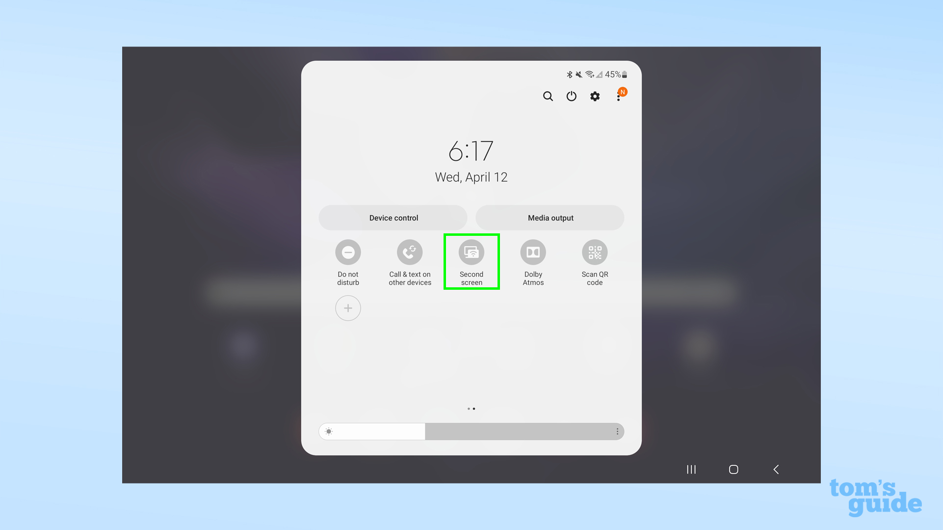 Снимок экрана, показывающий кнопку «Второй экран» в меню «Быстрые настройки» Galaxy Tab S7 FE.