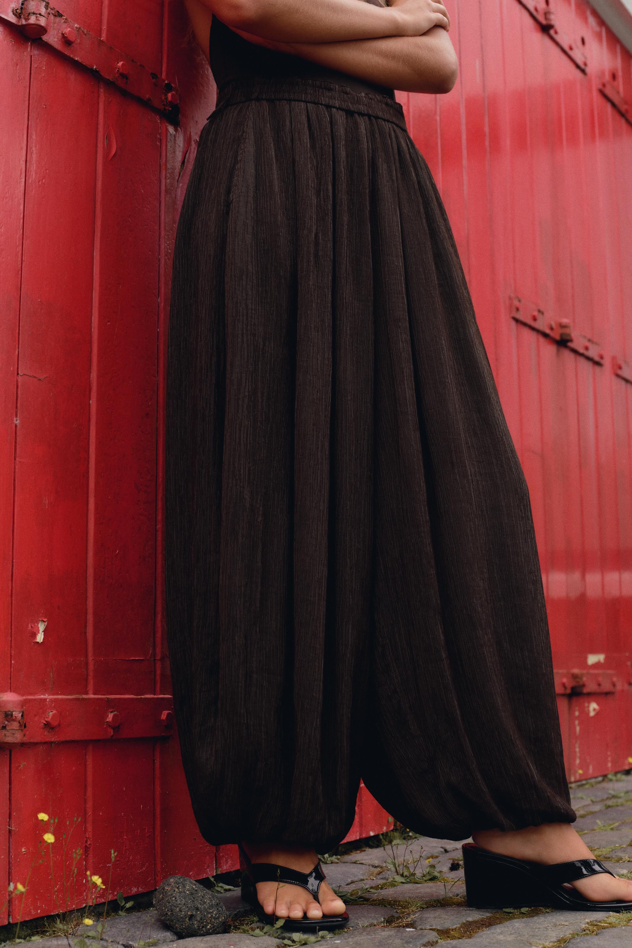 Textured Balloon Pants