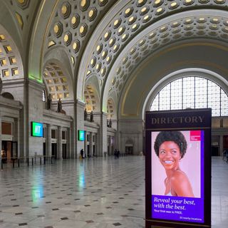Samsung digital signage at Union Station in Washington, D.C.