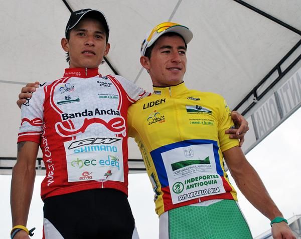 Stage winner Jaime Vergara (GW Shimano) and overall leader Sergio Henao (Indeportes Antioquia-Aguardiente Antioque&ntilde;o)