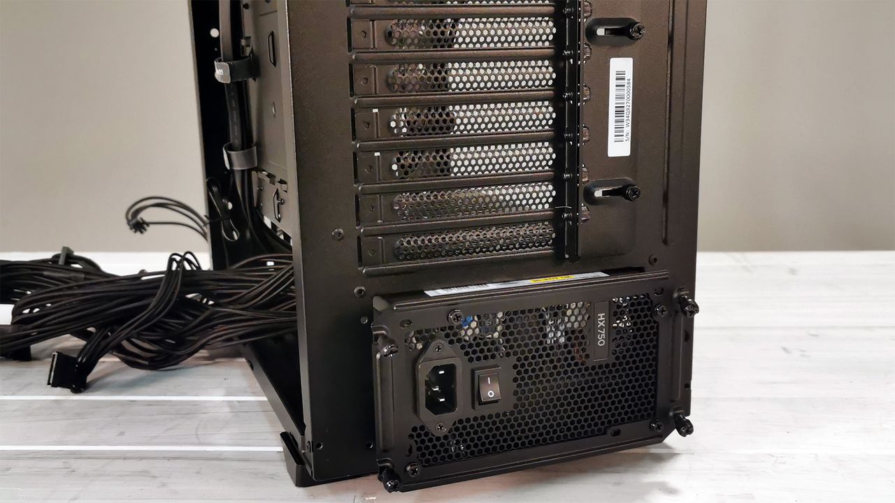 be quiet! Pure Base 500 PSU installation