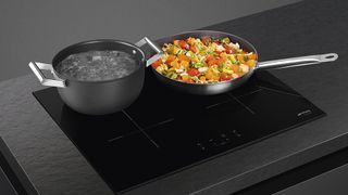 SMEG Universal induction cooktop