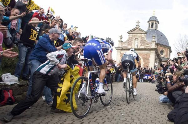 Tour of Flanders: Fabian Cancellara's momentum would stall on the approach to the Muur.