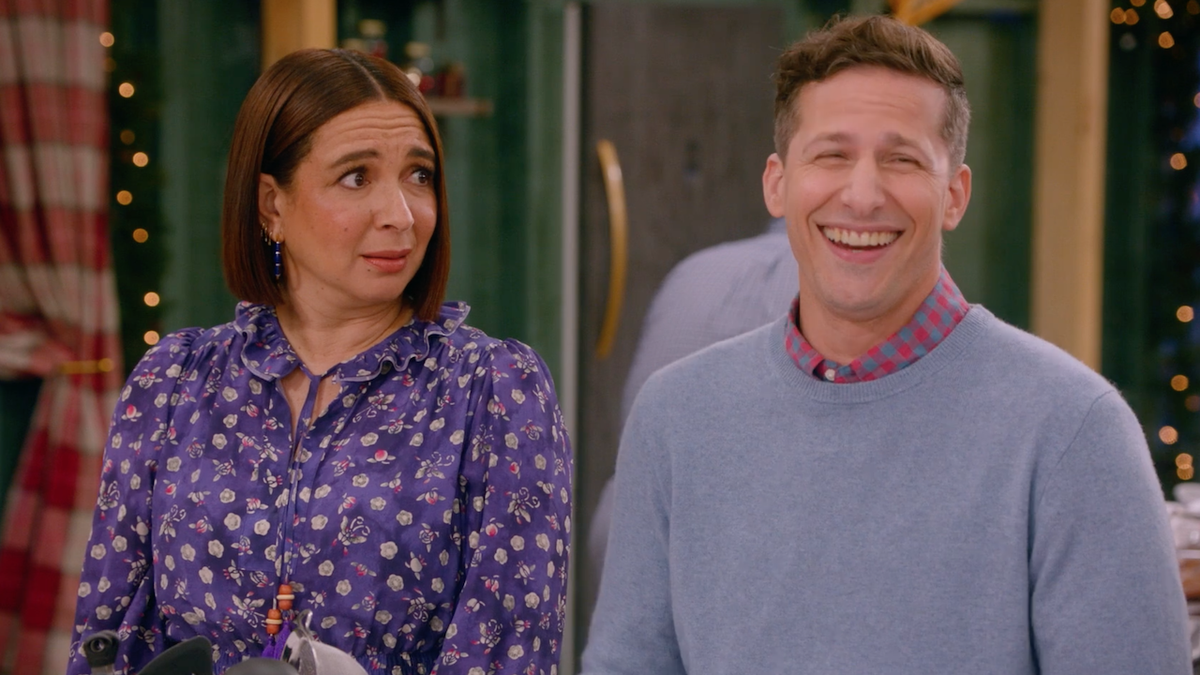 Maya Rudolph watching Andy Samberg laugh on Baking It