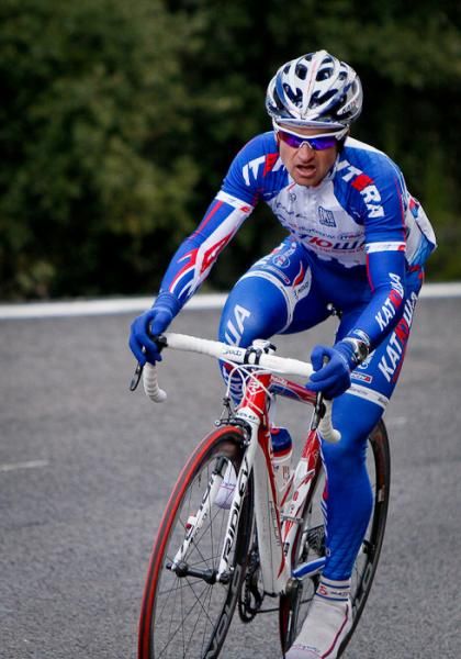 Alexandr Botcharov (Katusha) attacking the peloton.