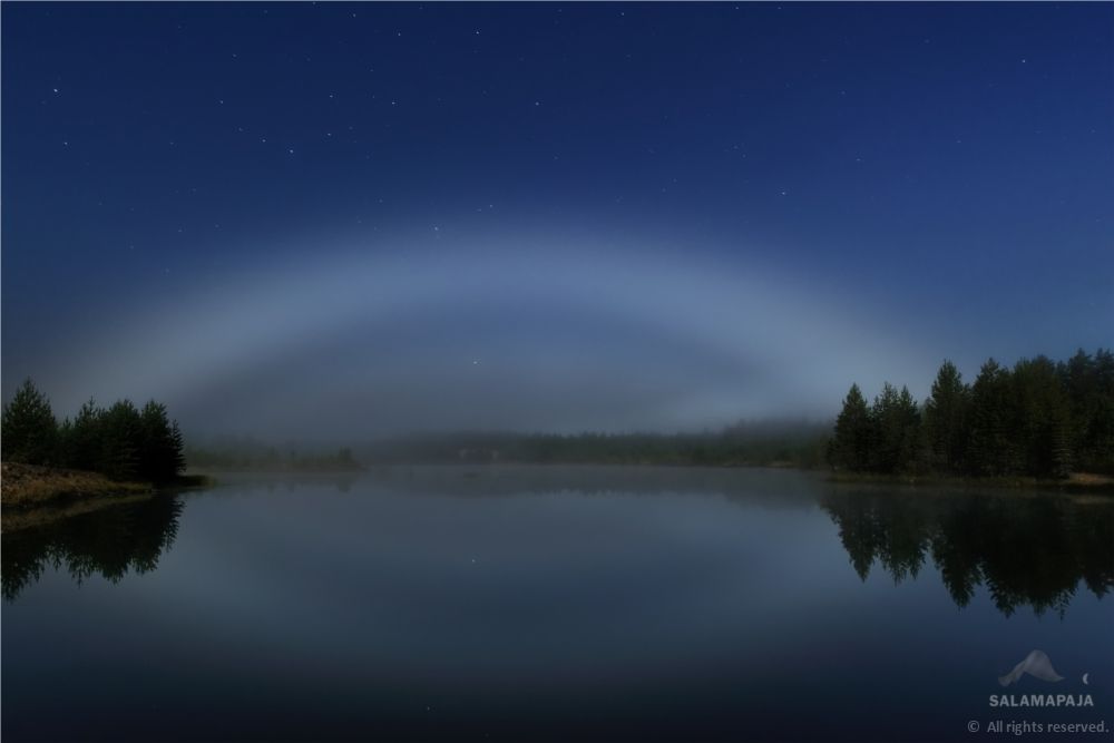 Ghostly Moon 'Fog Bow' Glows Over Finland Lake (Photo) | Space
