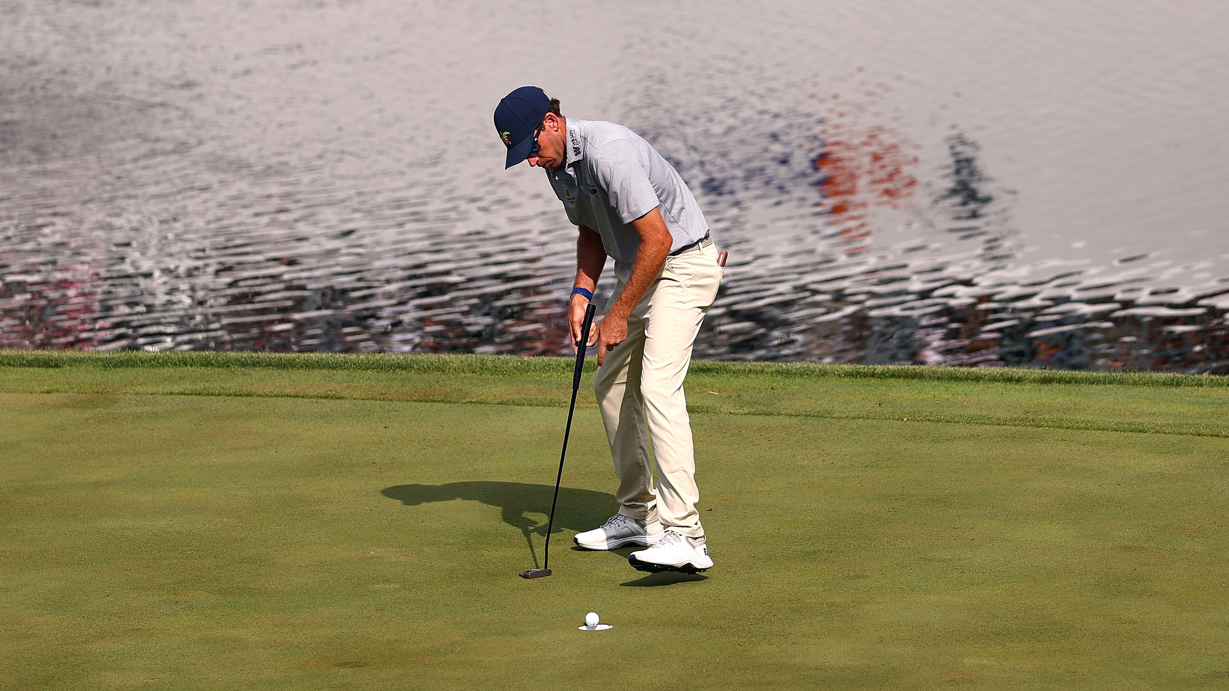 Ben Kohles taps in for double-bogey on the 18th in the final round at the 2026 John Deere Classic 