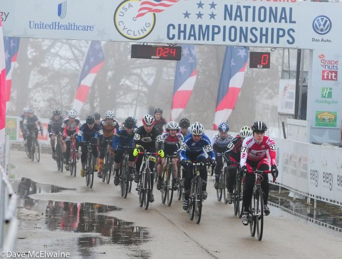 Womens start led by Kari Studley (Redline)
