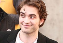 Robert Pattinson wants to star in rom-com - romantic comedy, next Hugh Grant - news - Marie Claire