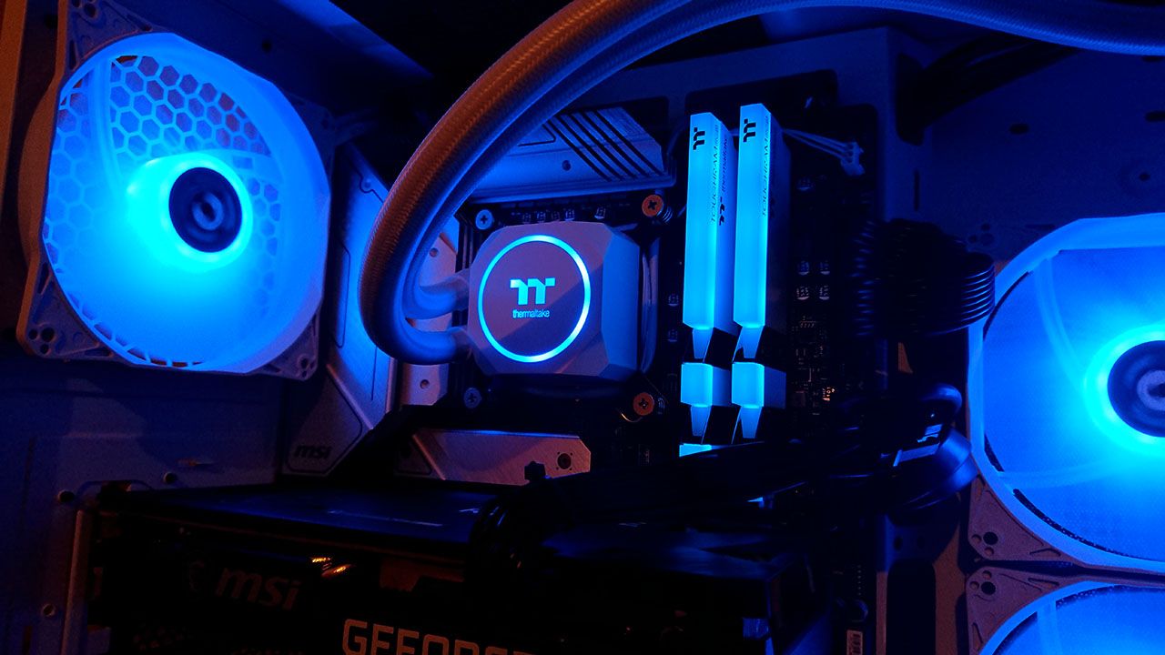 Thermaltake Sub Zero Internal view