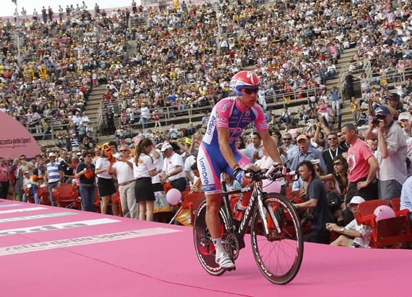 Damiano Cunego finishes 11th overall
