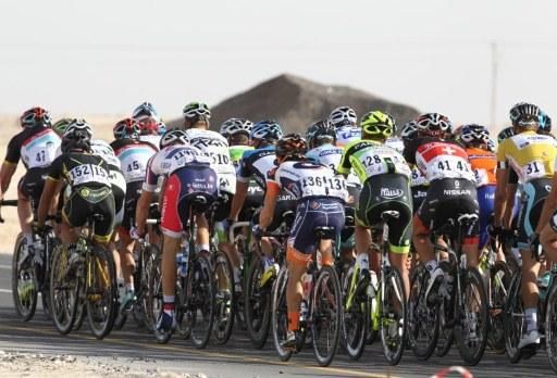 The peloton during the Tour of Qatar's fourth stage.