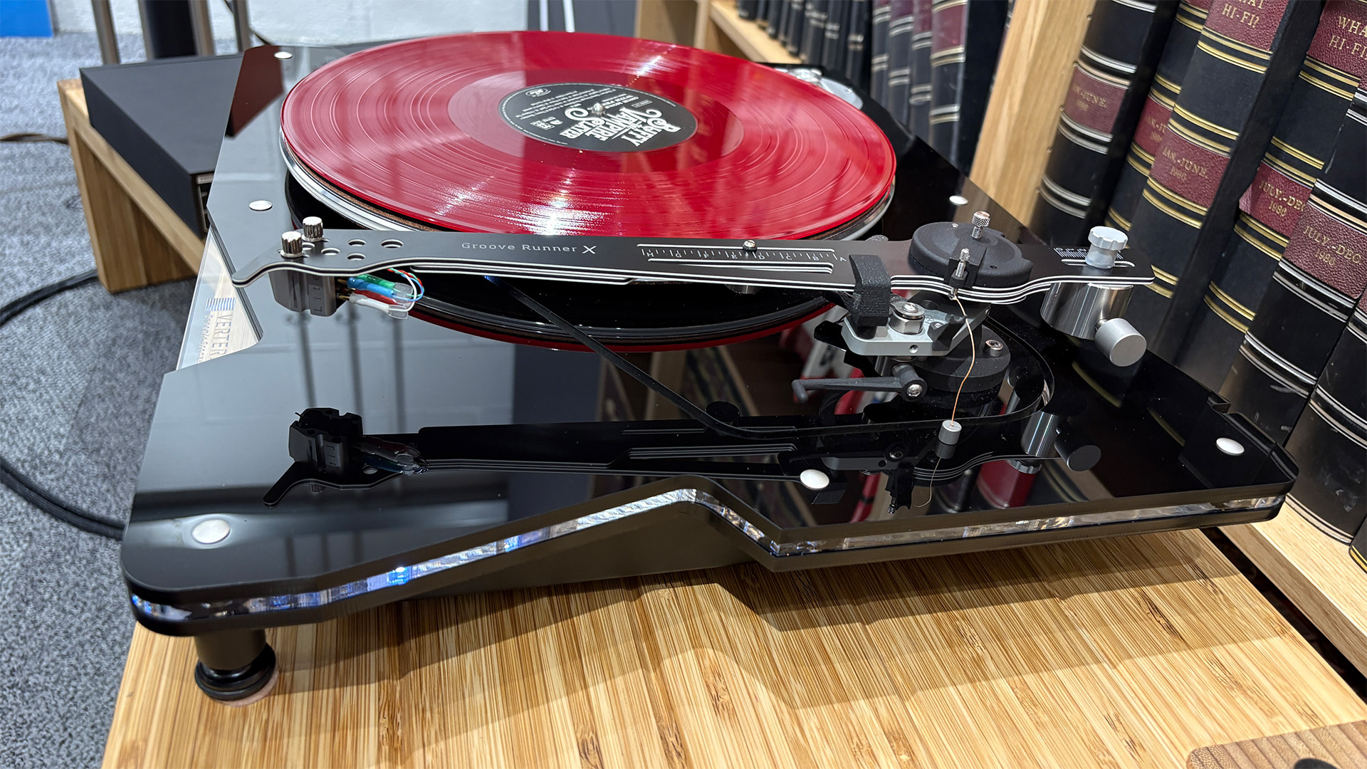 Vertere DG-X turntable
