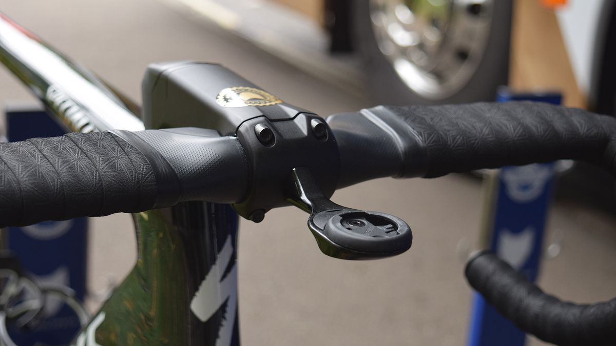 The new S-Works Venge can be setup with an integrated out-front computer mount on the stem face plate