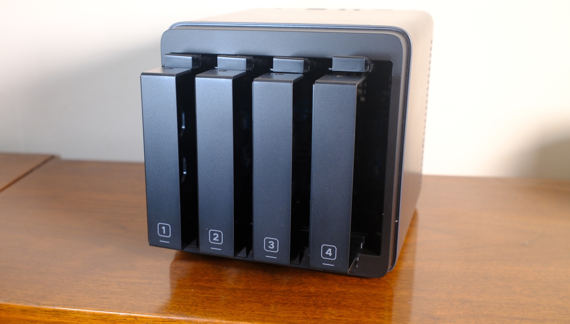 UGreen NASync DXP4800