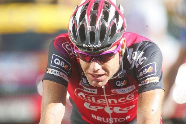 Evans rode well to limit his loss to Sastre but had to respond to several attacks, which might have cost him.