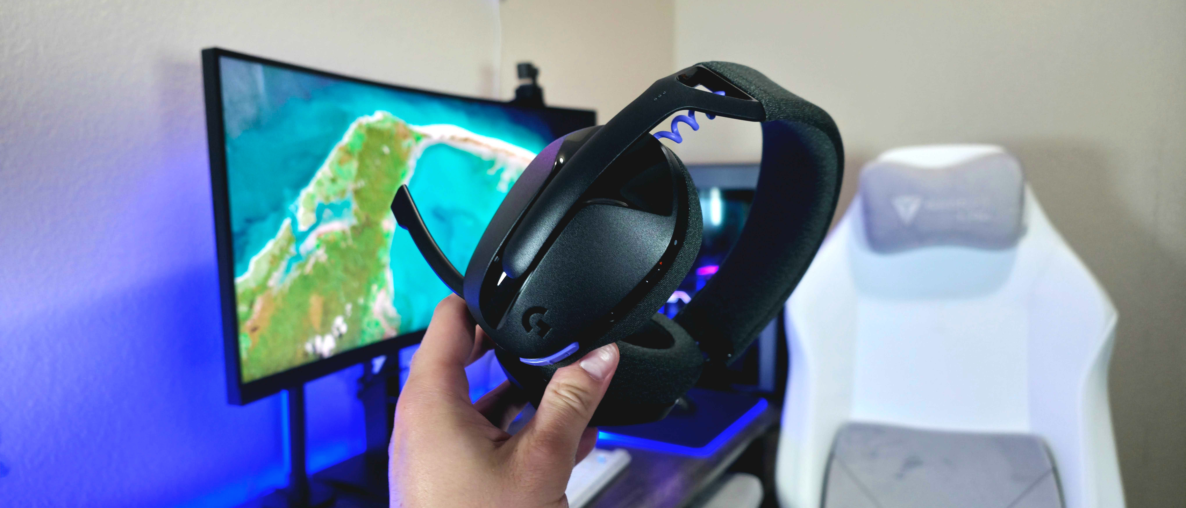 Image of the Logitech G321 LIGHTSPEED wireless gaming headset.