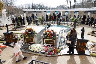 Lisa Marie Presley's funeral at Graceland included touching readings from her celebrity friends