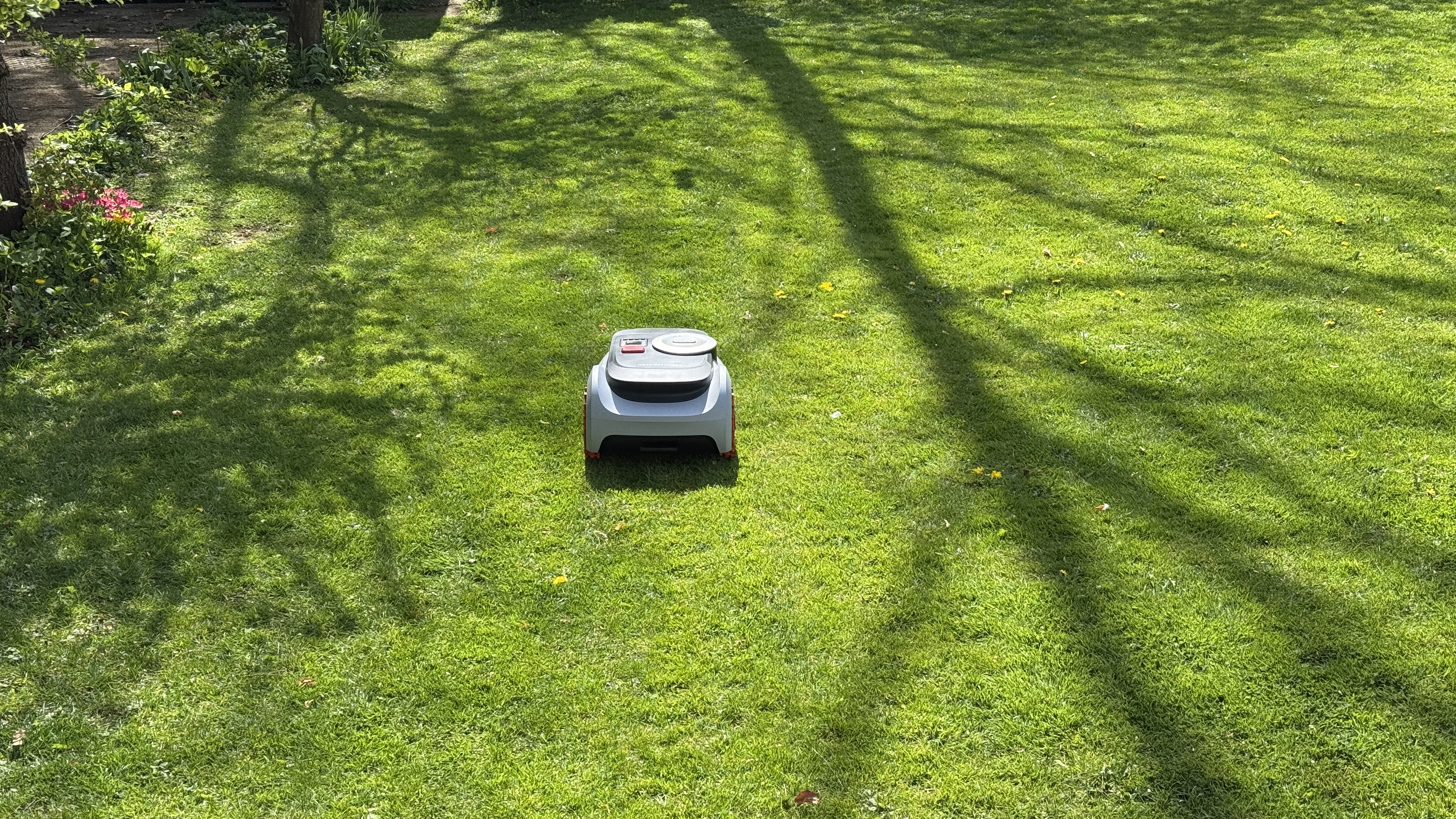 Segway Navimow i210E LiDAR Pro from above