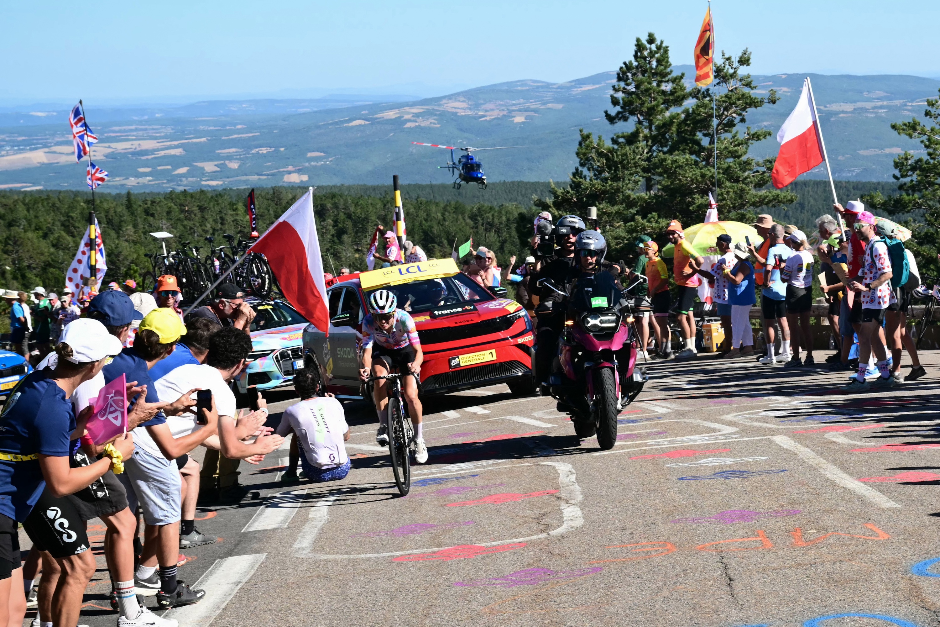 Kasia Niewiadoma rides in the ascent of the Mont Ventoux