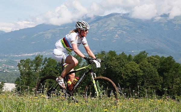 In 2009, Gunn-Rita Dahle Flesjaa made her comeback to racing after having a baby at the marathon named after her.