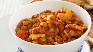 low calorie vegetarian meals lentil and spinach balti
