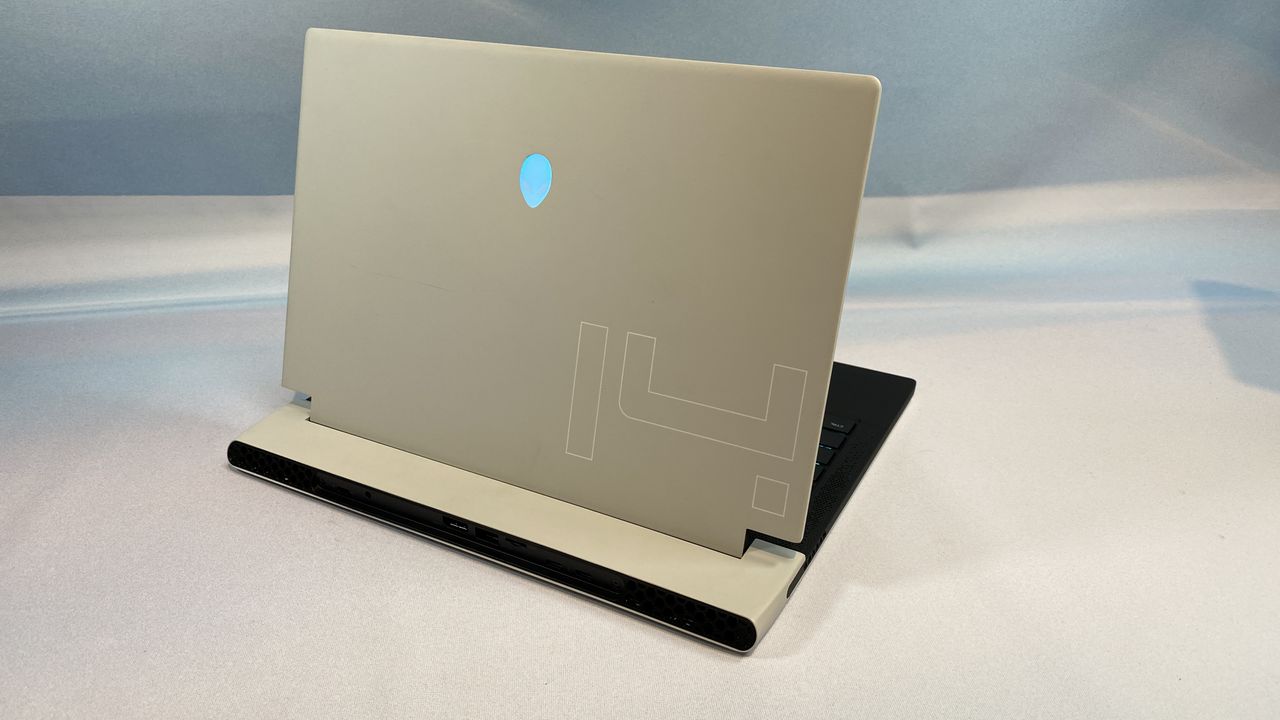 Alienware x14