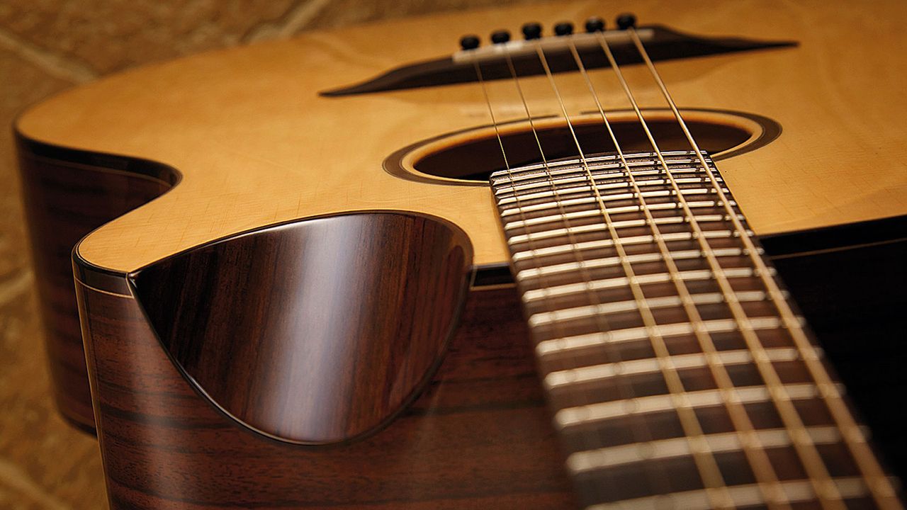 This boutique-like cutaway is not unique to Avian, but sits halfway between a standard cutaway and non-cutaway guitar