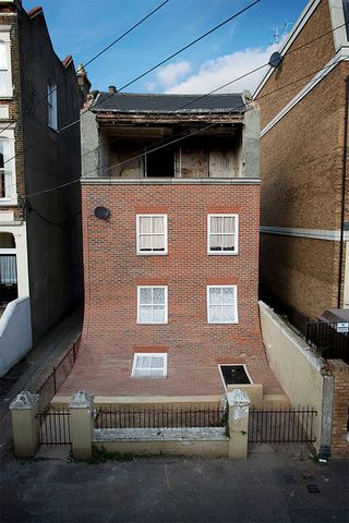 alex chinneck street art