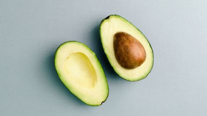 How to lower cholesterol: avocado