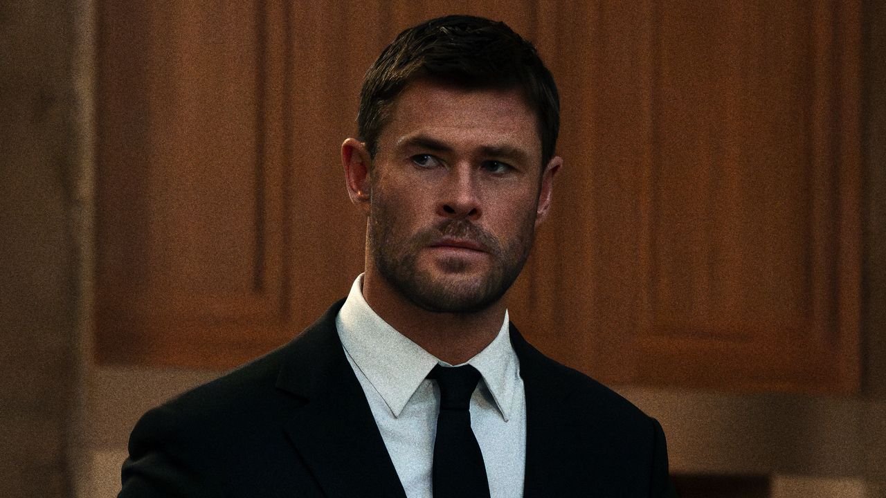 The Internet Appreciates Chris Hemsworth’s Comments About Taking Acting Gigs For Financial Security Early In His Career