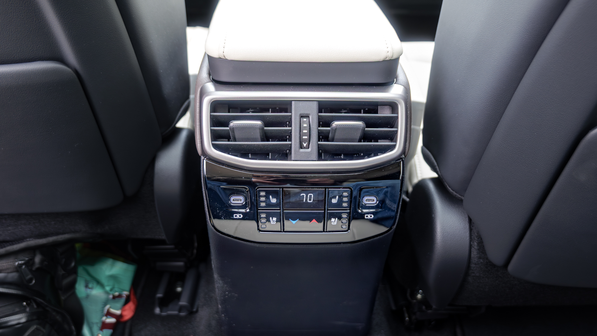 2026 Lexus RX 450h+ review.