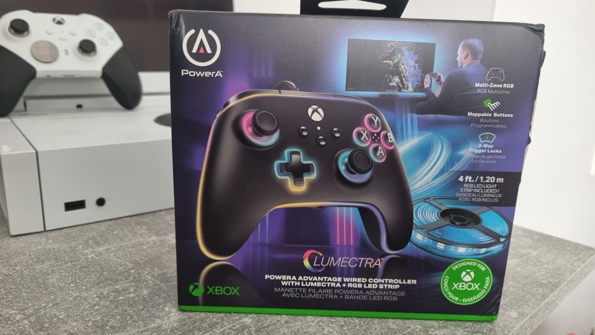 PowerA Advantage Controller with Lumectra